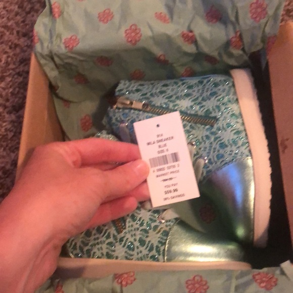 Mila Blue Booties Kids Boots - Picture 6 of 6